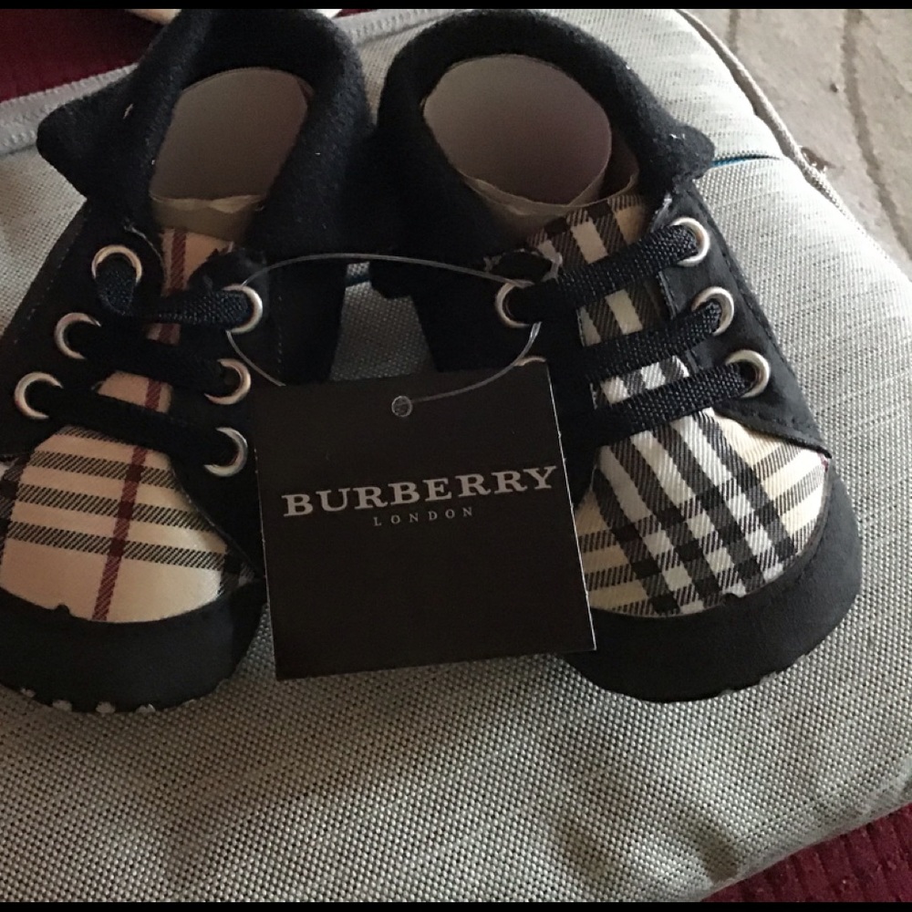 Baby shoes 0-6 months